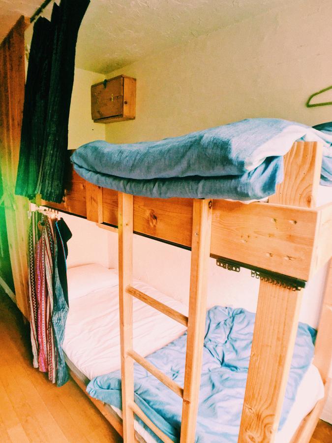 Wisma tamu Tani9 Backpackers Osaka