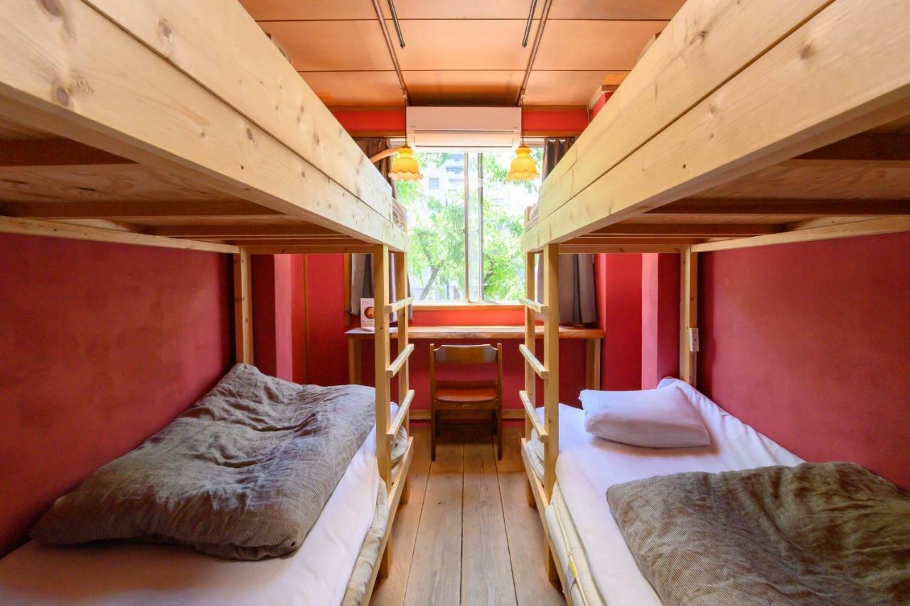 Wisma tamu Tani9 Backpackers Osaka